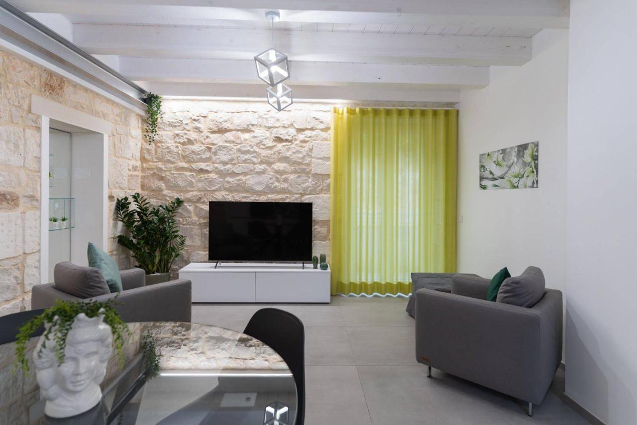 Lovely Modern Apartment Modica Exterior photo